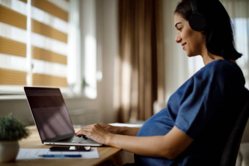 Online HypnoBirthing Why Women Choose to Take Courses Online